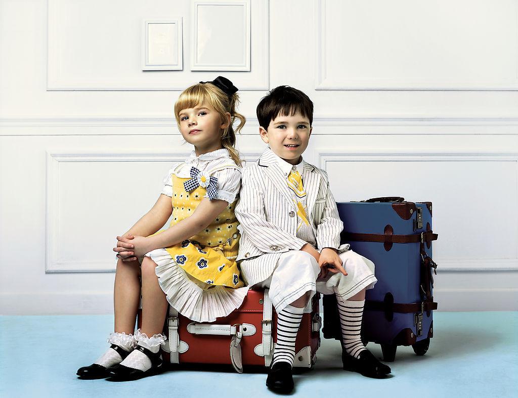 50 找外国小男孩小女孩的夏装图片素材-要大图